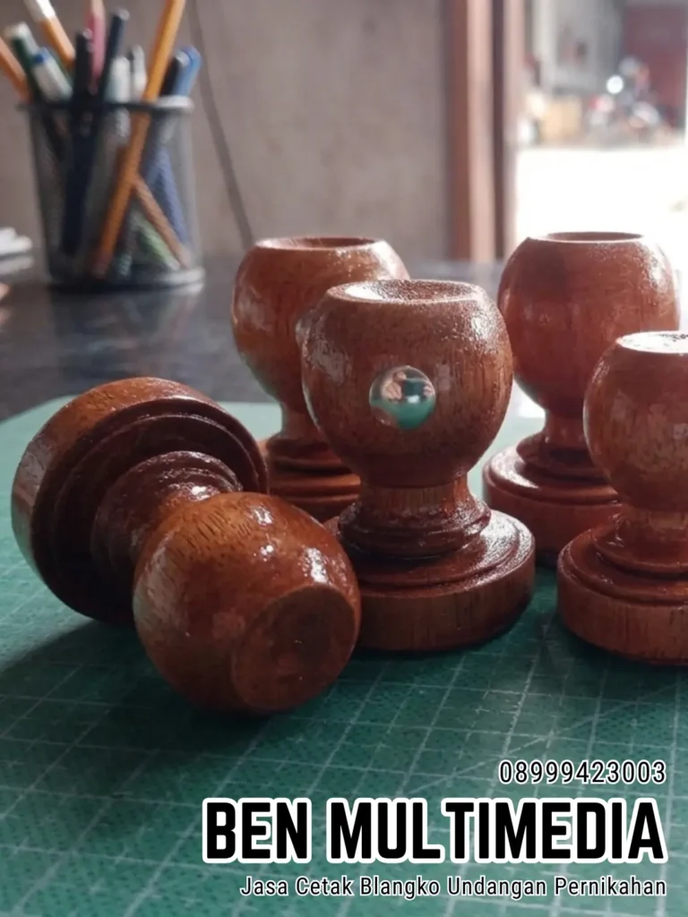 Jasa Pembuatan Stempel Manual di Kelurahan Jayengan Ben Multimedia