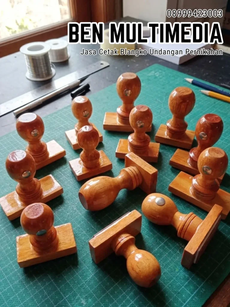 Jasa Pembuatan Stempel Manual di Kelurahan Tipes Ben Multimedia