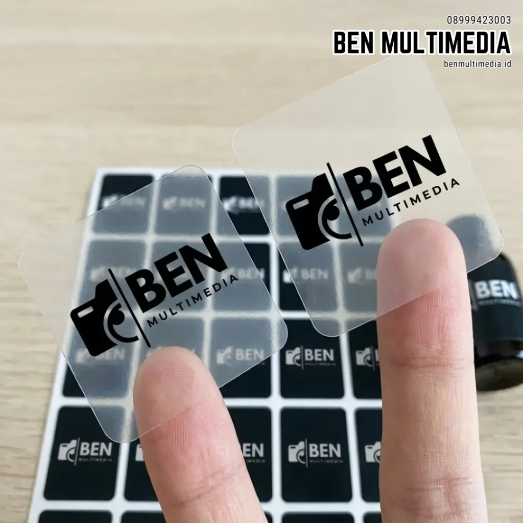 stiker vinyl transparan